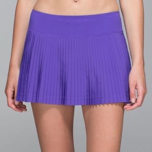 Lululemon pleat to street skirt